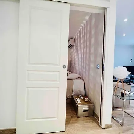 Appartement Centre , Magnifique , 5 Min Palais