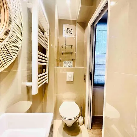 Centre , Magnifique , 5 Min Palais Apartment