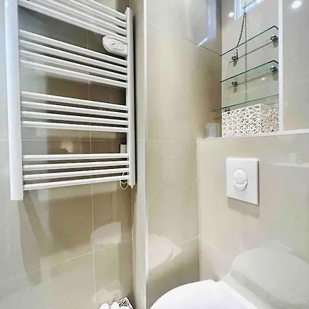 Centre , Magnifique , 5 Min Palais Apartment *
